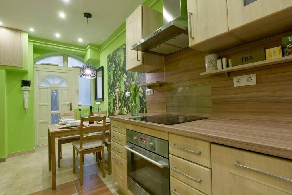 Downtown Island Of Peace By Nw Apartment Budapest Bagian luar foto